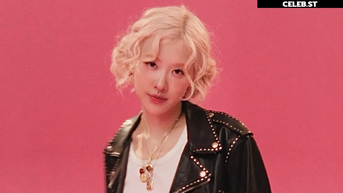 Rosé || Roseanne Park - BLΛƆKPIИK ( BLACKPINK ) Image 4471994
