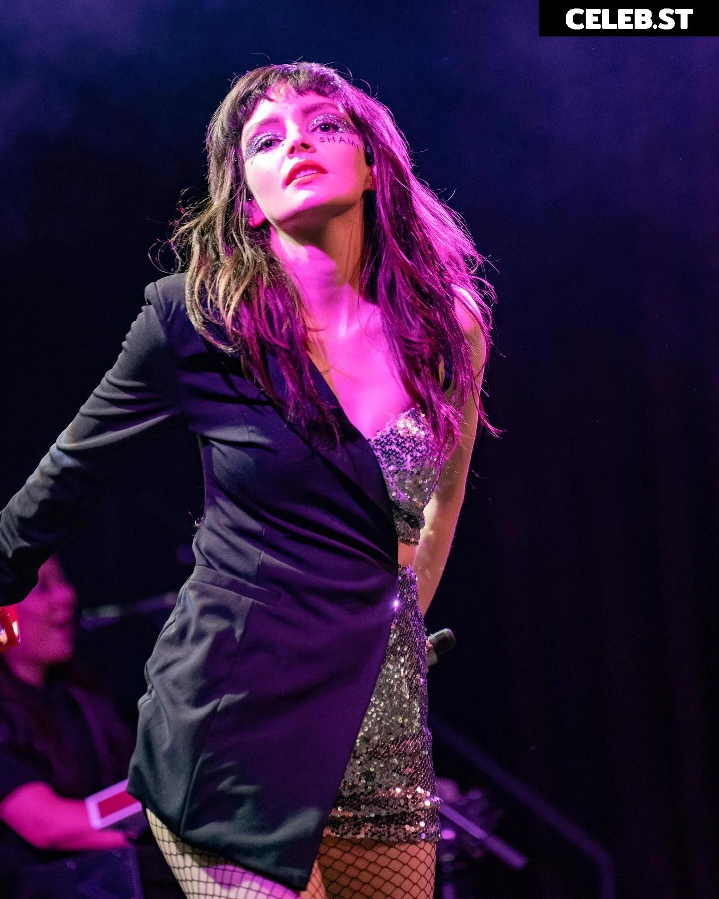 Lauren Mayberry (Singer) Image 4472041