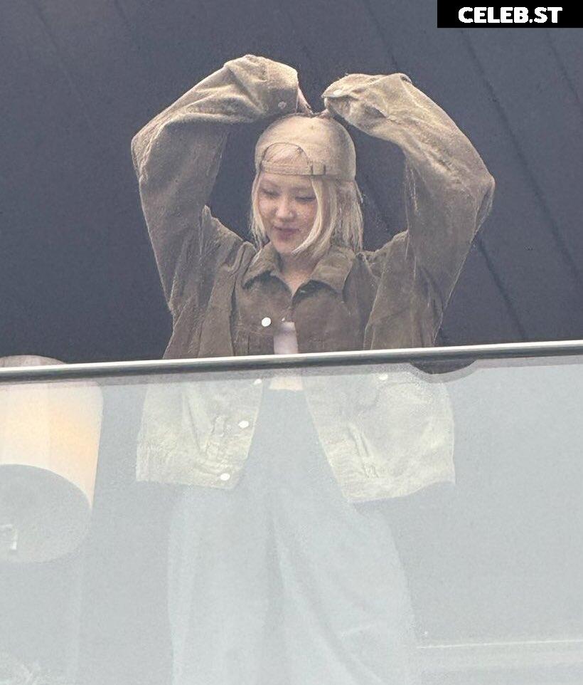 Rosé || Roseanne Park - BLΛƆKPIИK ( BLACKPINK ) Image 4473555
