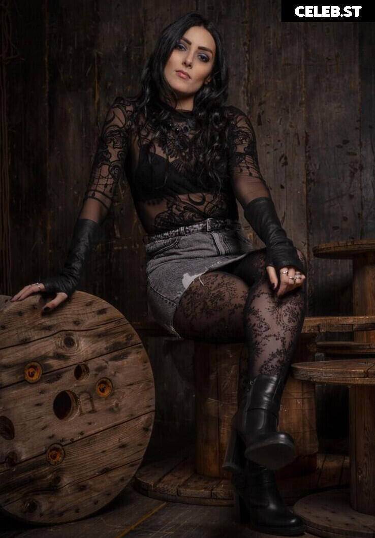 Women of Metal Image 4473772