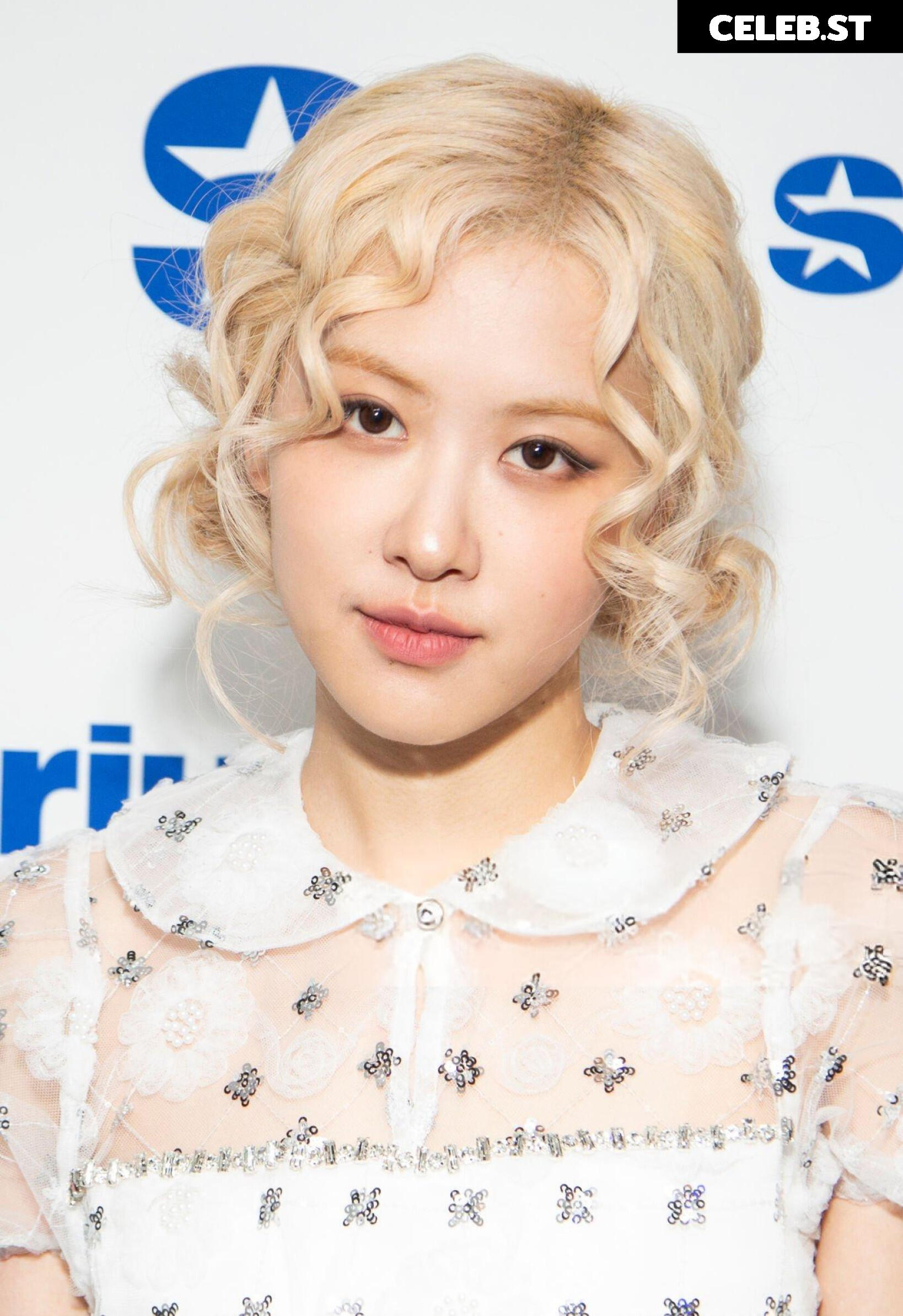 Rosé || Roseanne Park - BLΛƆKPIИK ( BLACKPINK ) Image 4470746
