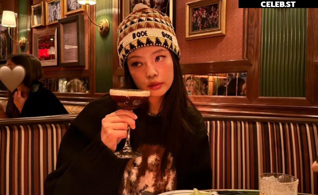 Jennie | BLΛƆKPIИK (Blackpink) Image 4470117