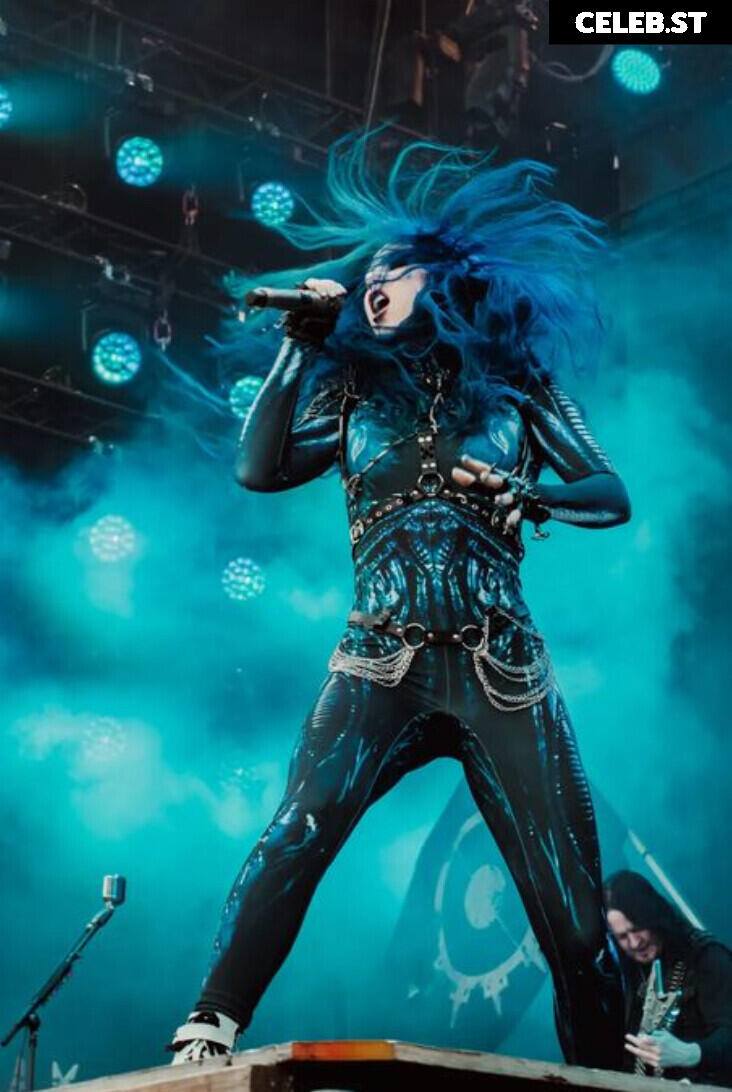 Women of Metal Image 4479455