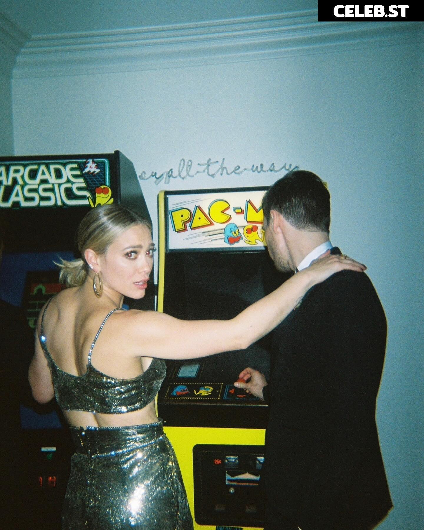 Hilary Duff Image 4479417