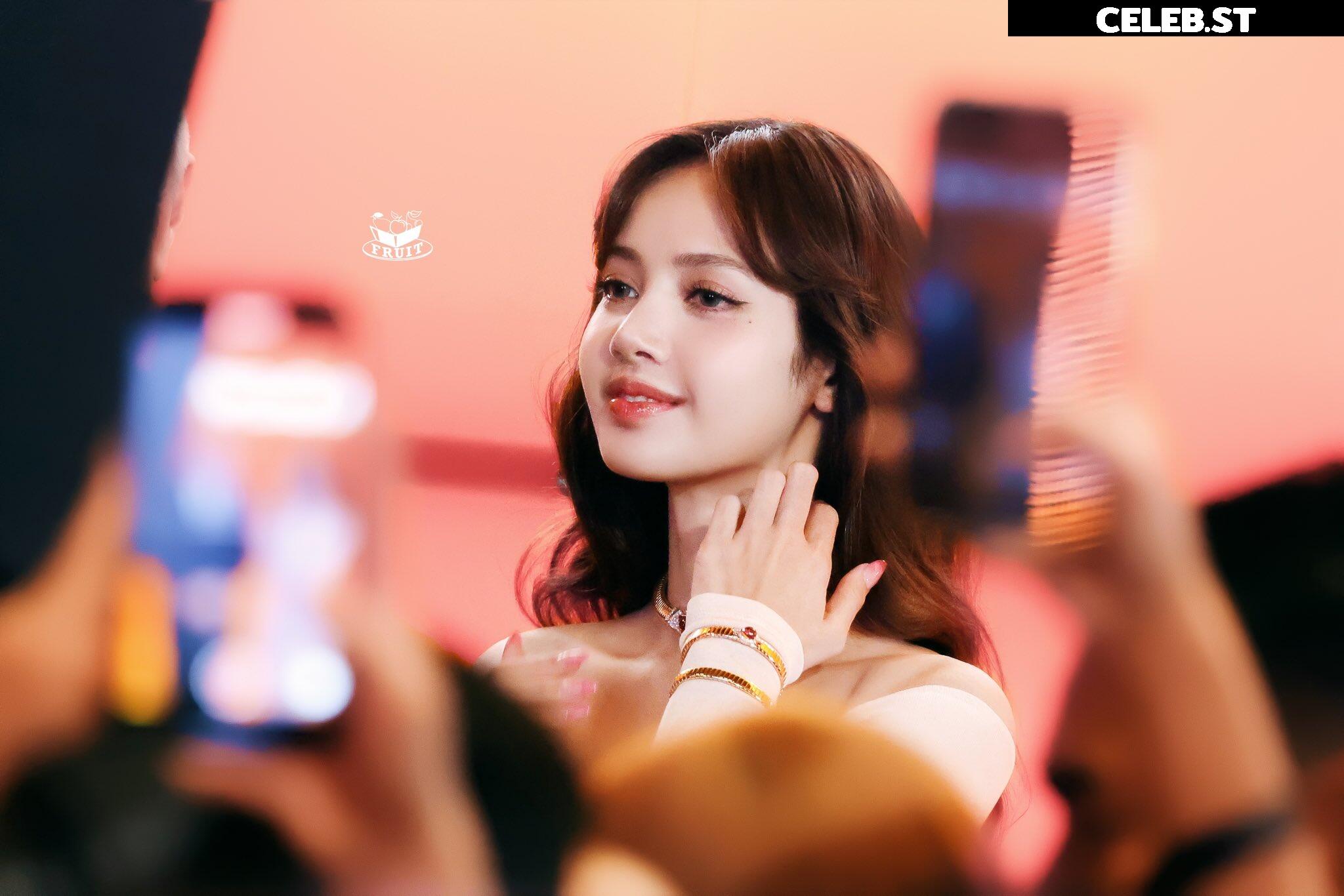 Lisa | BLΛƆKPIИK (Blackpink) Image 4479375
