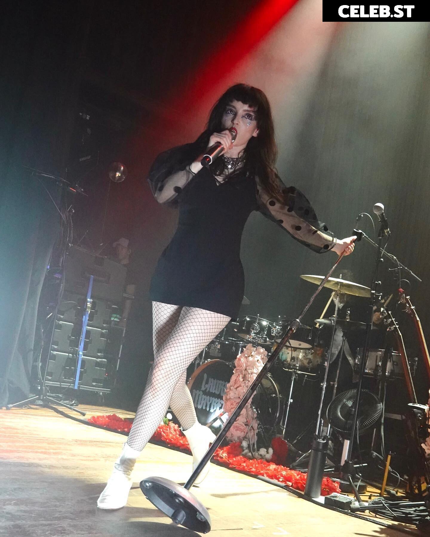 Lauren Mayberry (Singer) Image 4478488