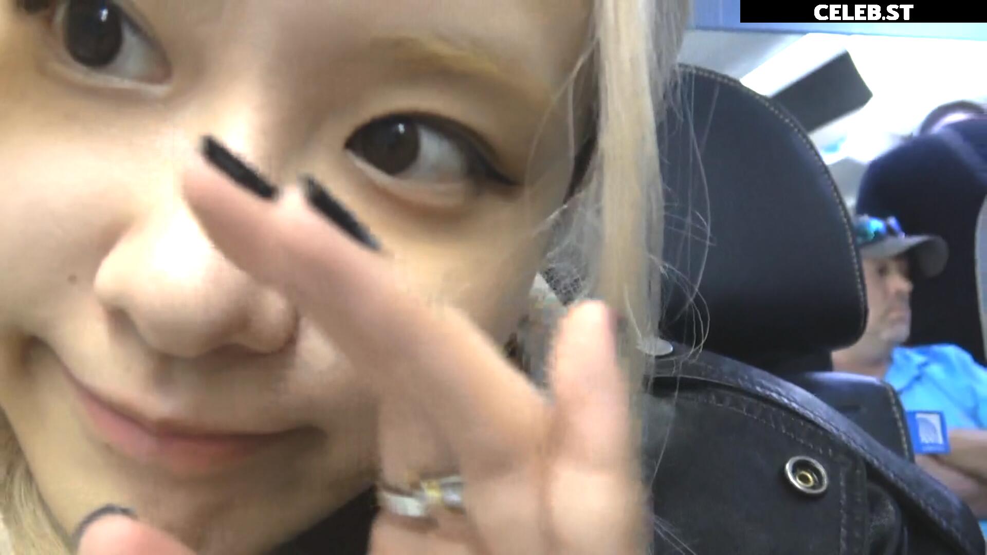 Rosé || Roseanne Park - BLΛƆKPIИK ( BLACKPINK ) Image 4478386