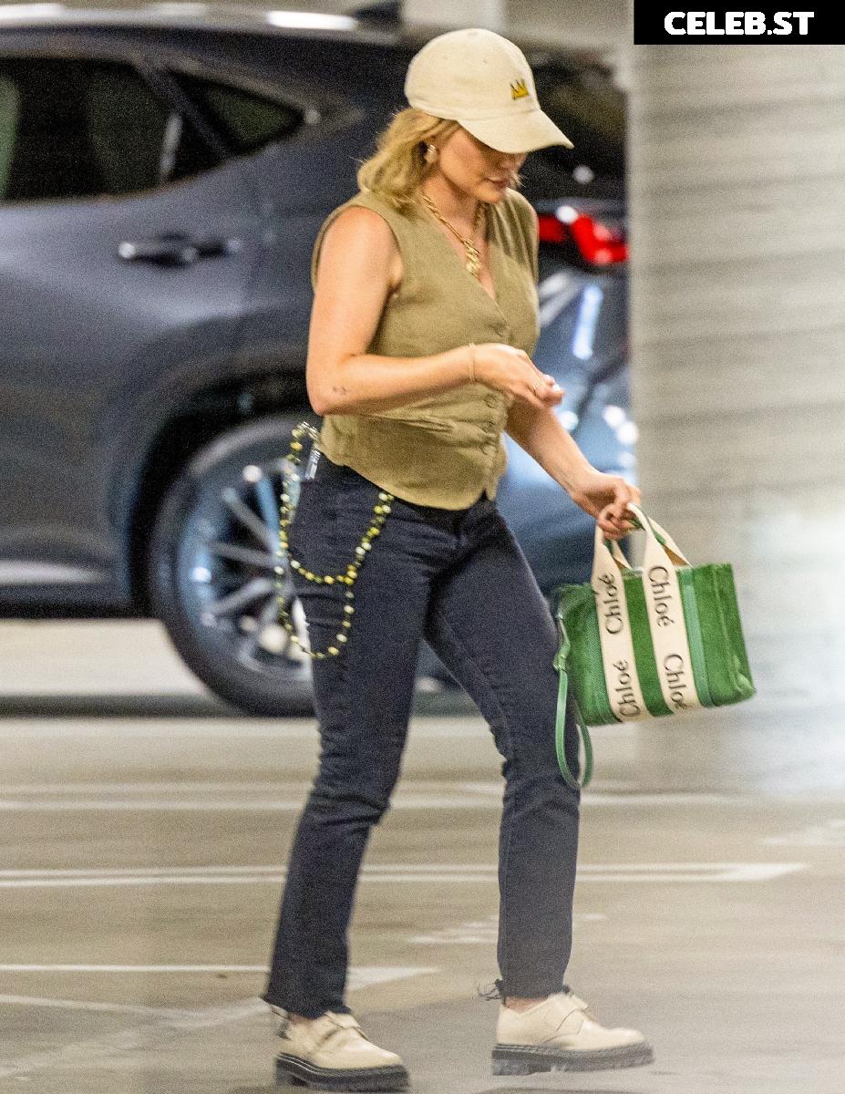 Hilary Duff Image 4478348