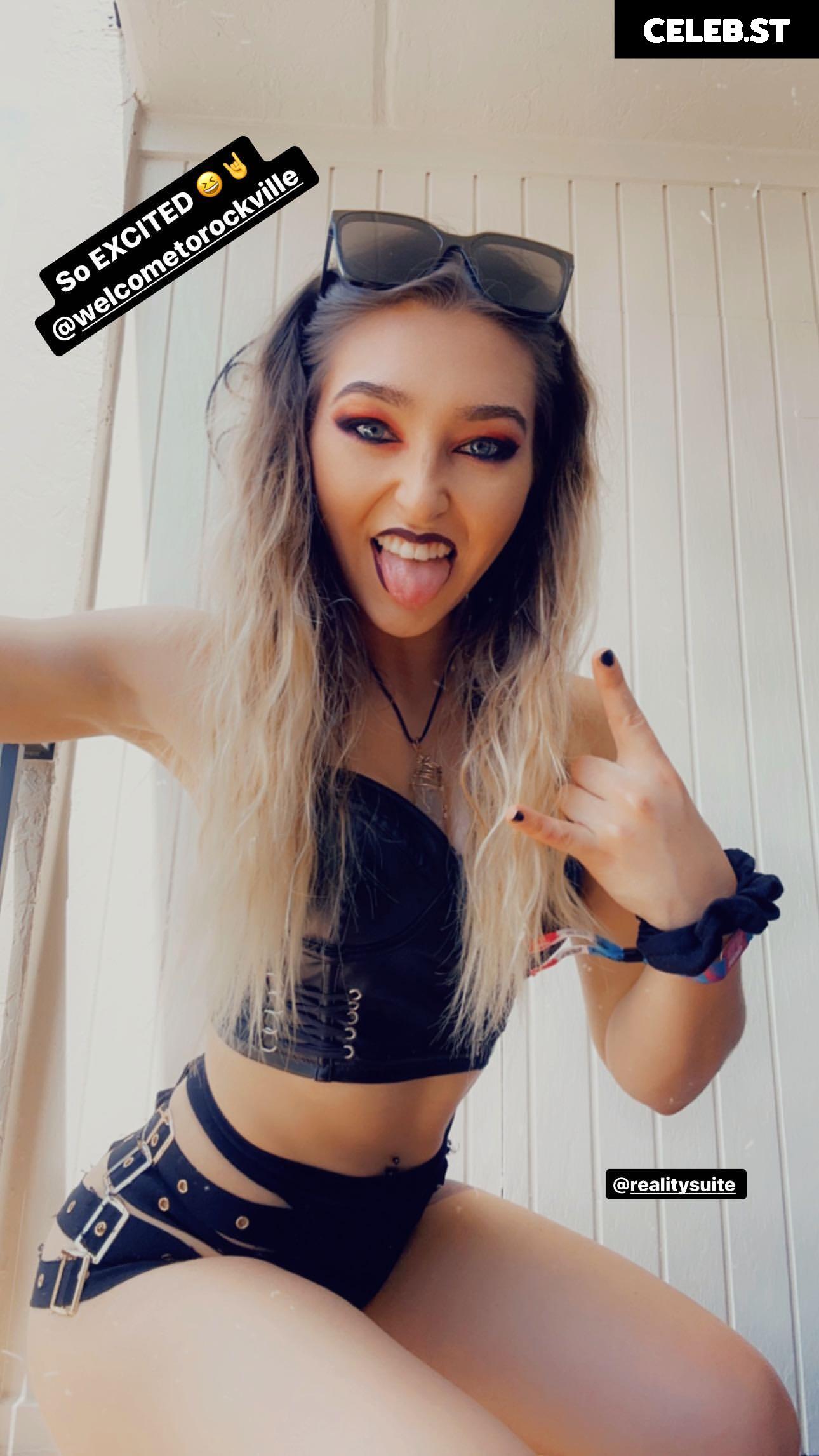 Women of Metal Image 4478368