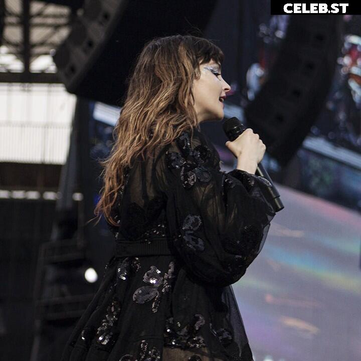 Lauren Mayberry (Singer) Image 4478221