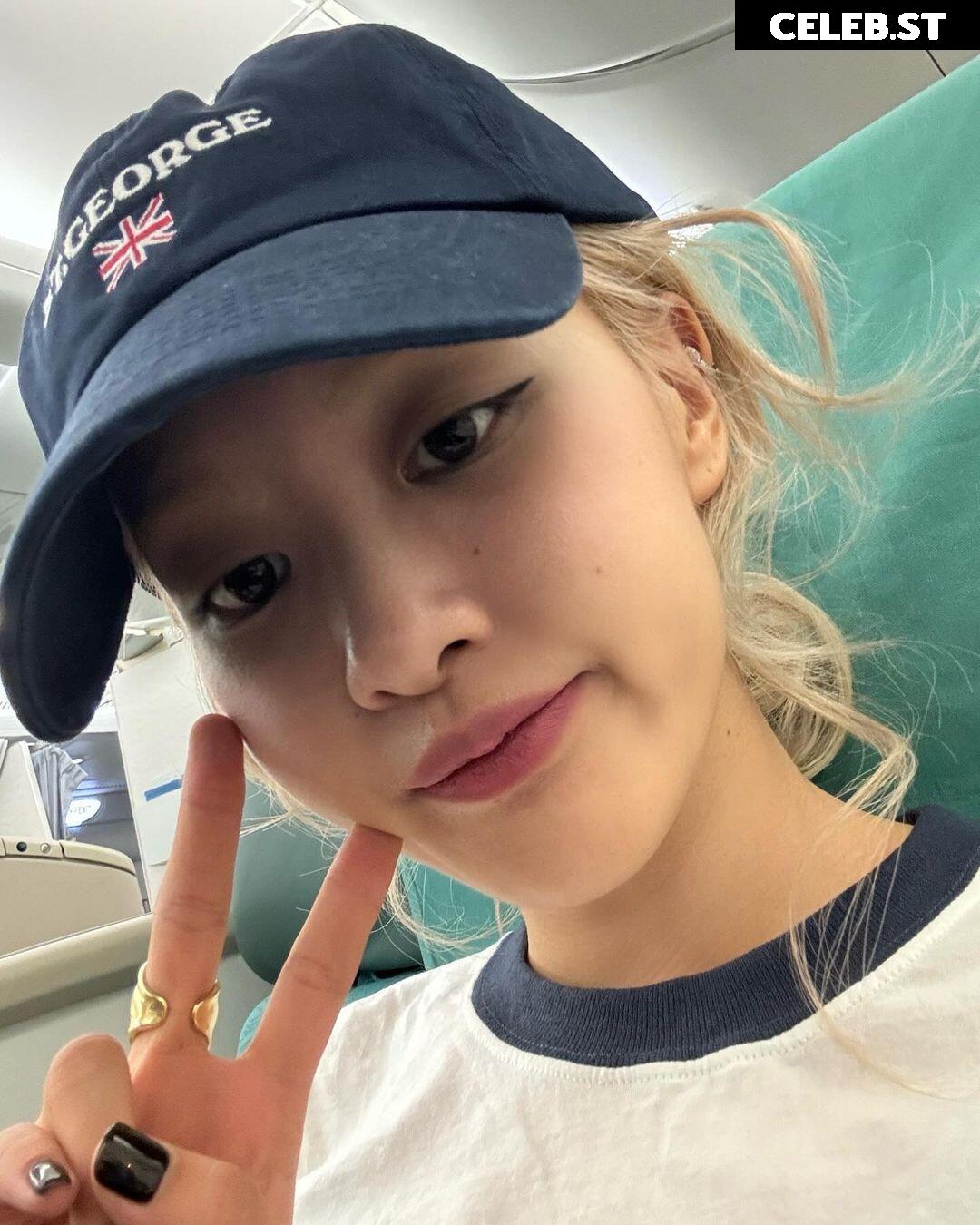 Rosé || Roseanne Park - BLΛƆKPIИK ( BLACKPINK ) Image 4465593