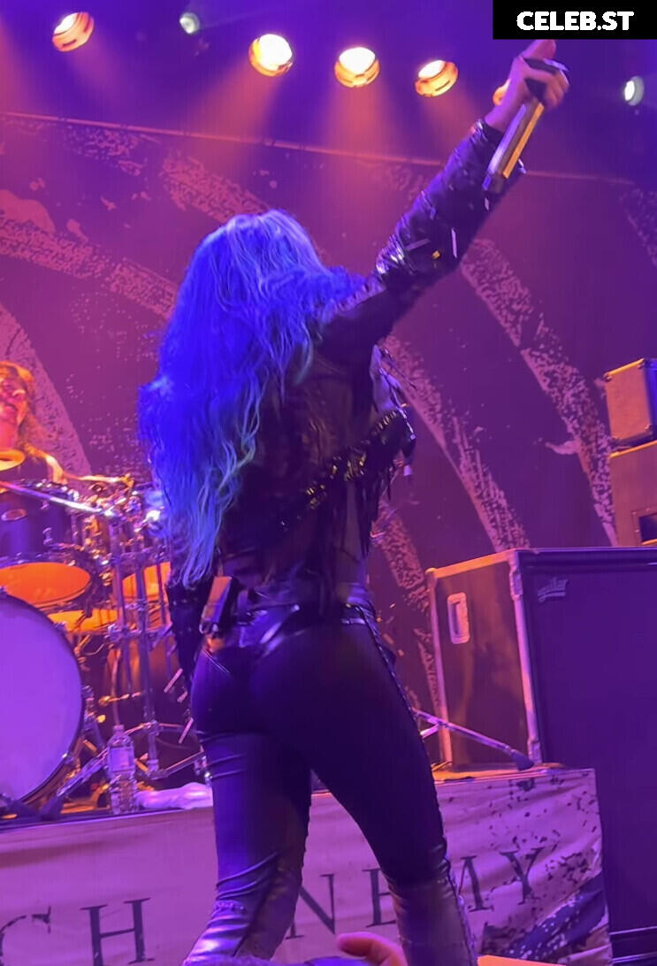 Women of Metal Image 4465759