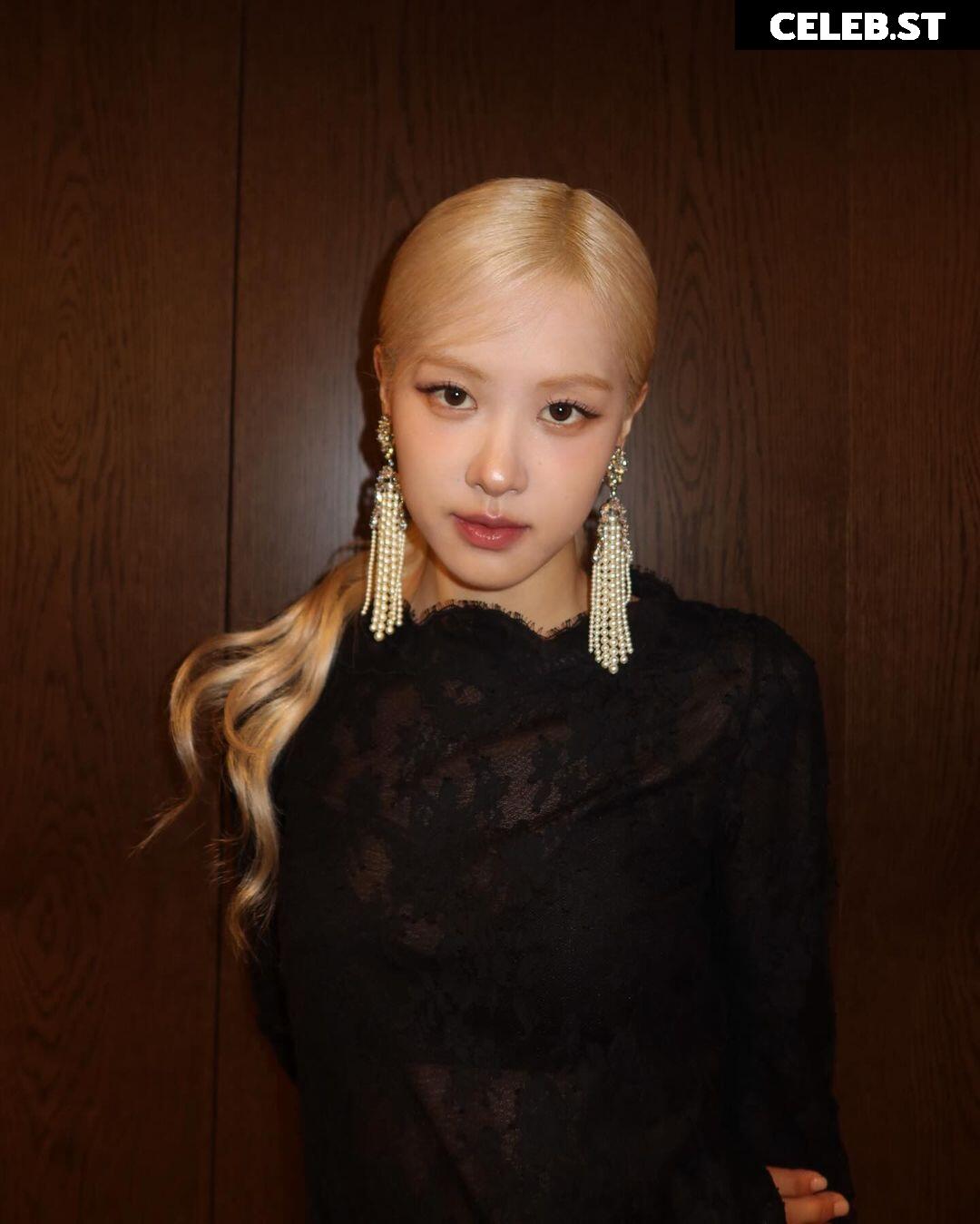 Rosé || Roseanne Park - BLΛƆKPIИK ( BLACKPINK ) Image 4466537