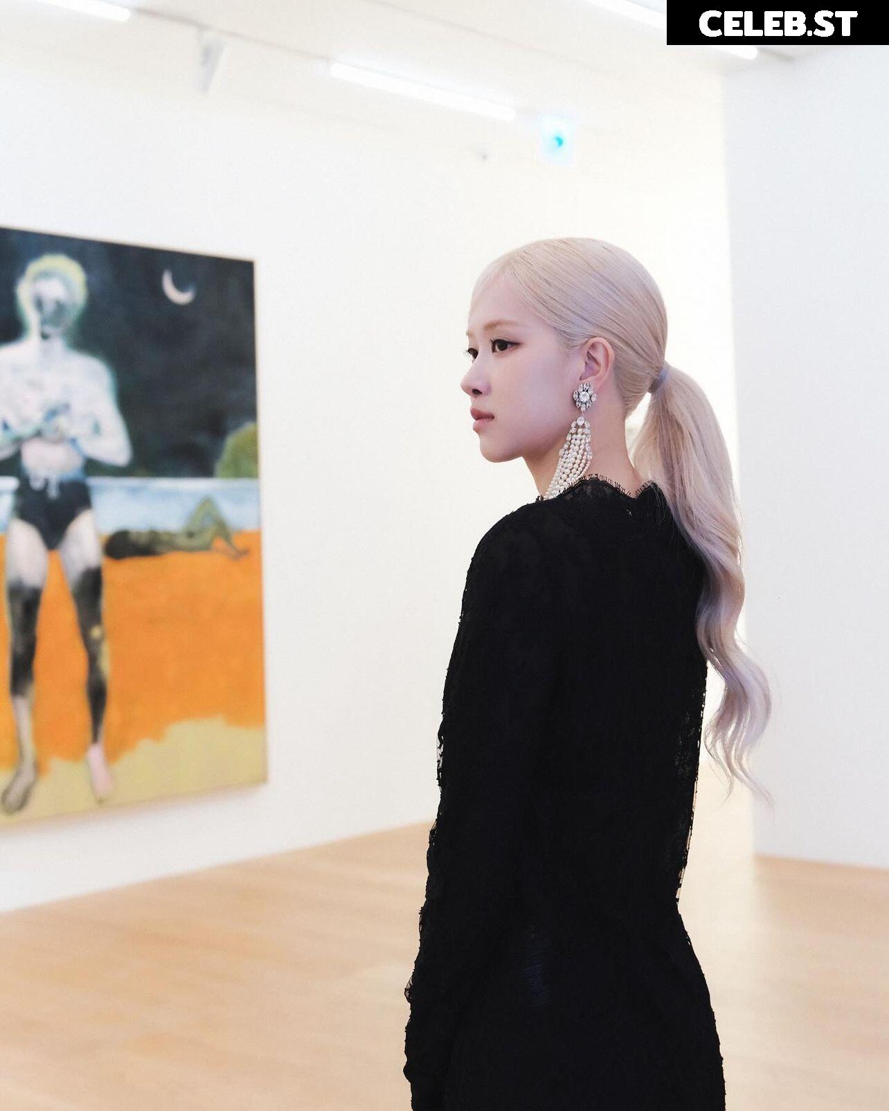 Rosé || Roseanne Park - BLΛƆKPIИK ( BLACKPINK ) Image 4466727