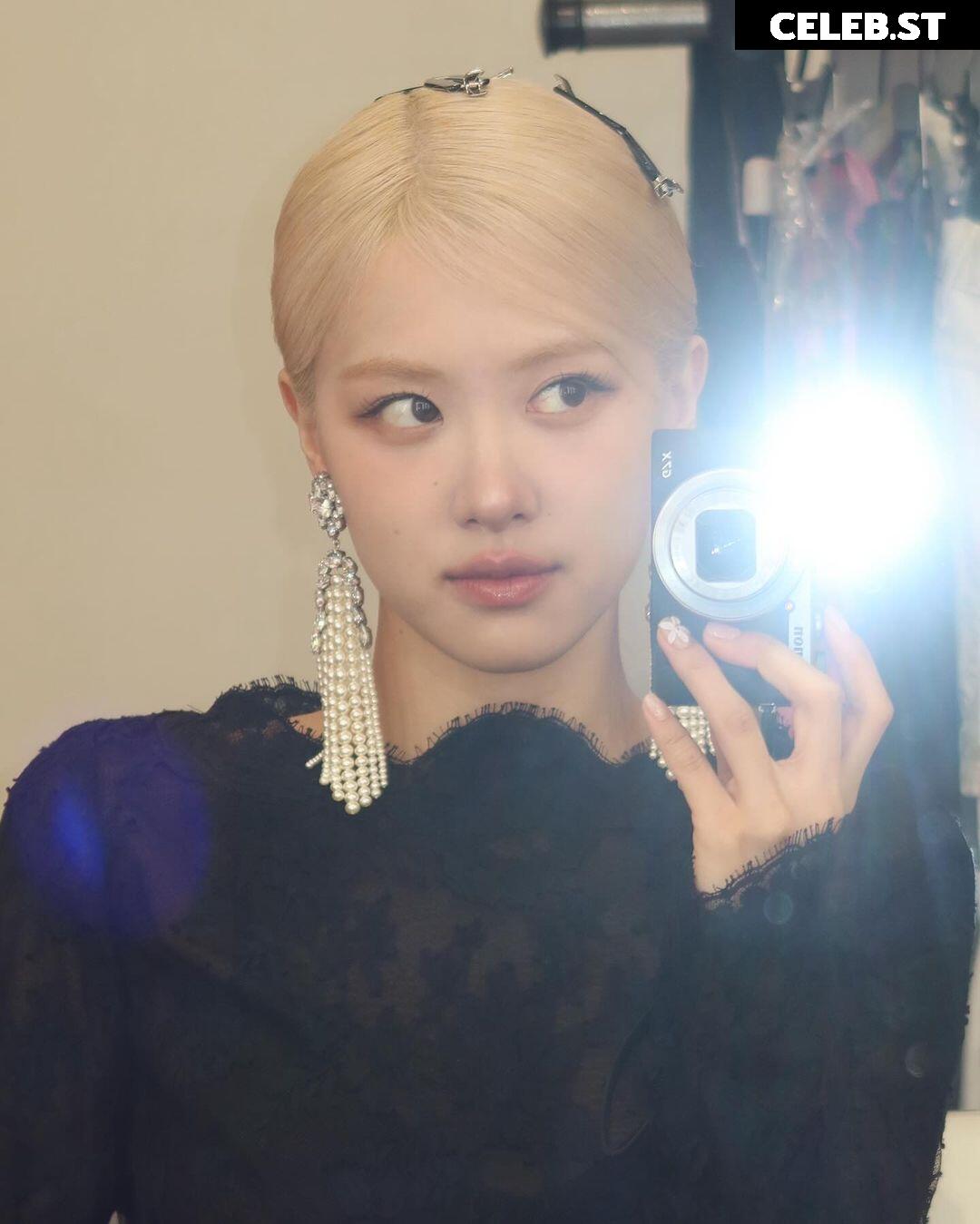 Rosé || Roseanne Park - BLΛƆKPIИK ( BLACKPINK ) Image 4466601