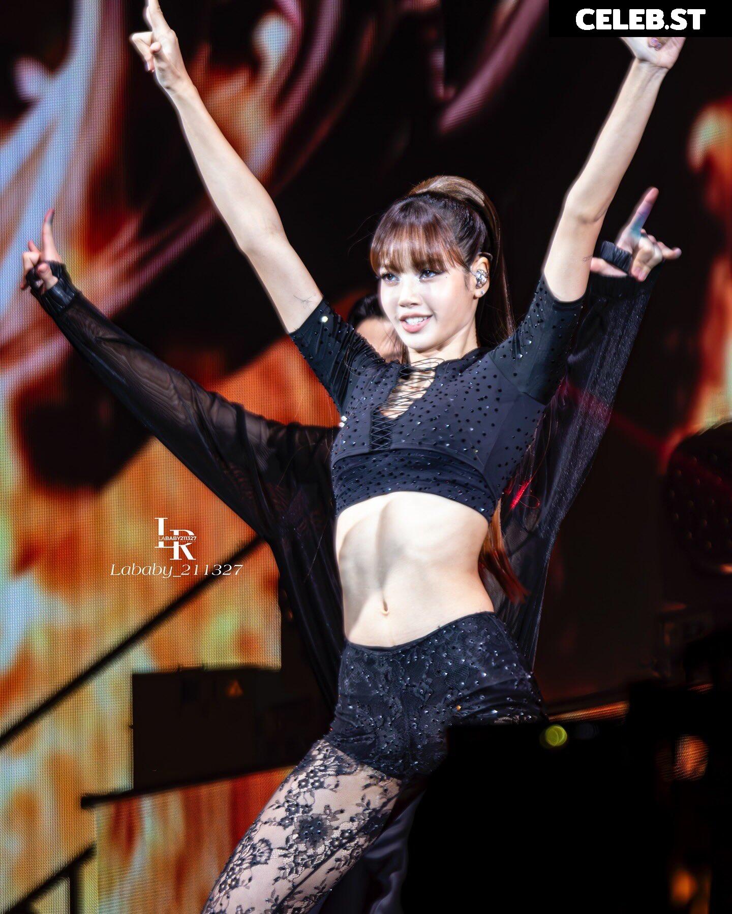 Lisa | BLΛƆKPIИK (Blackpink) Image 4467720