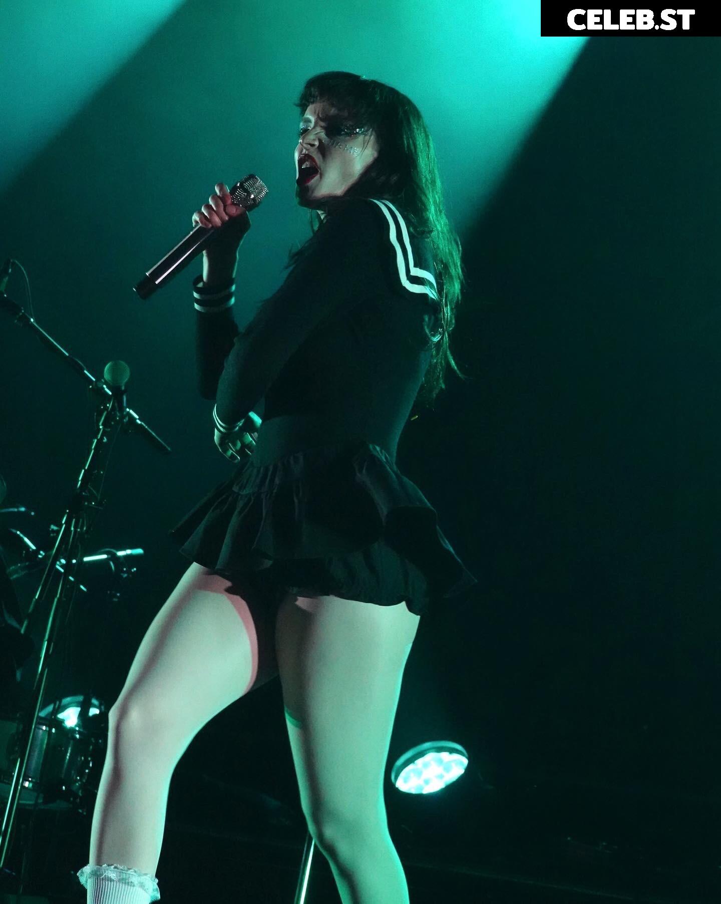 Lauren Mayberry (Singer) Image 4467725