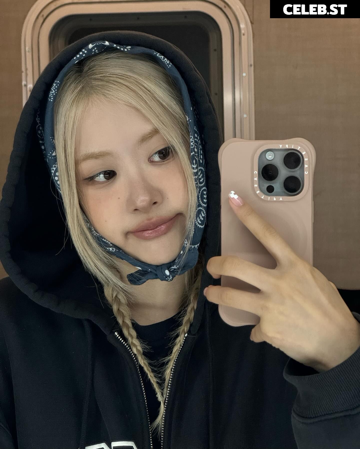 Rosé || Roseanne Park - BLΛƆKPIИK ( BLACKPINK ) Image 4467392