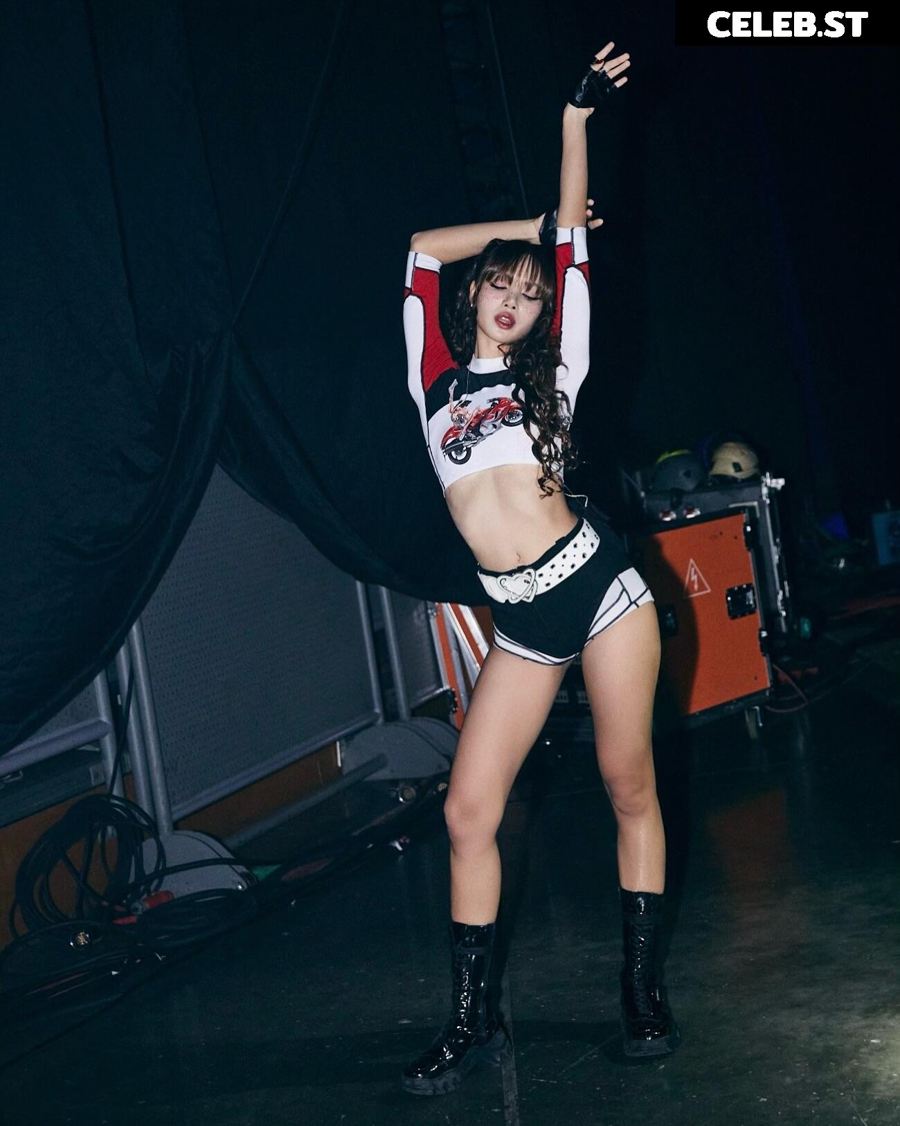 Lisa | BLΛƆKPIИK (Blackpink) Image 4467323