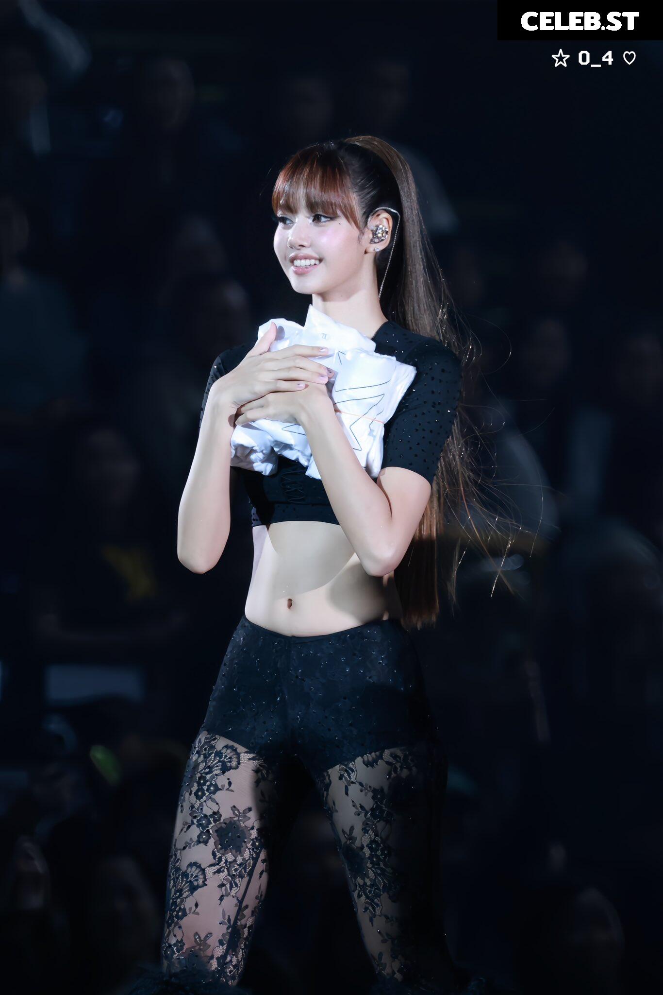Lisa | BLΛƆKPIИK (Blackpink) Image 4467959