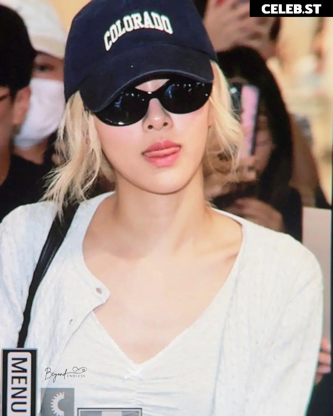 Rosé || Roseanne Park - BLΛƆKPIИK ( BLACKPINK ) Image 4464566