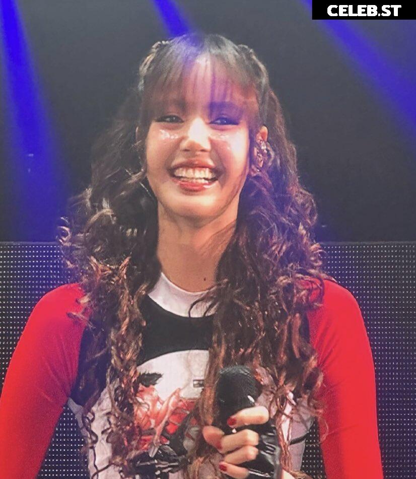 Lisa | BLΛƆKPIИK (Blackpink) Image 4464635