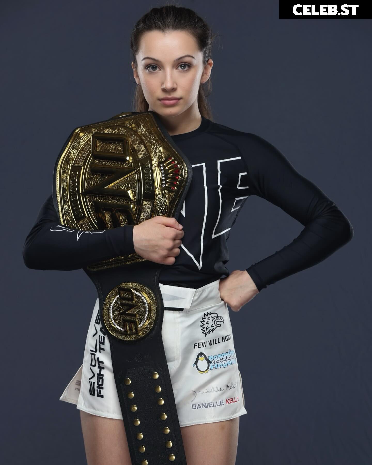 Women of UFC &amp; MMA Image 4461752