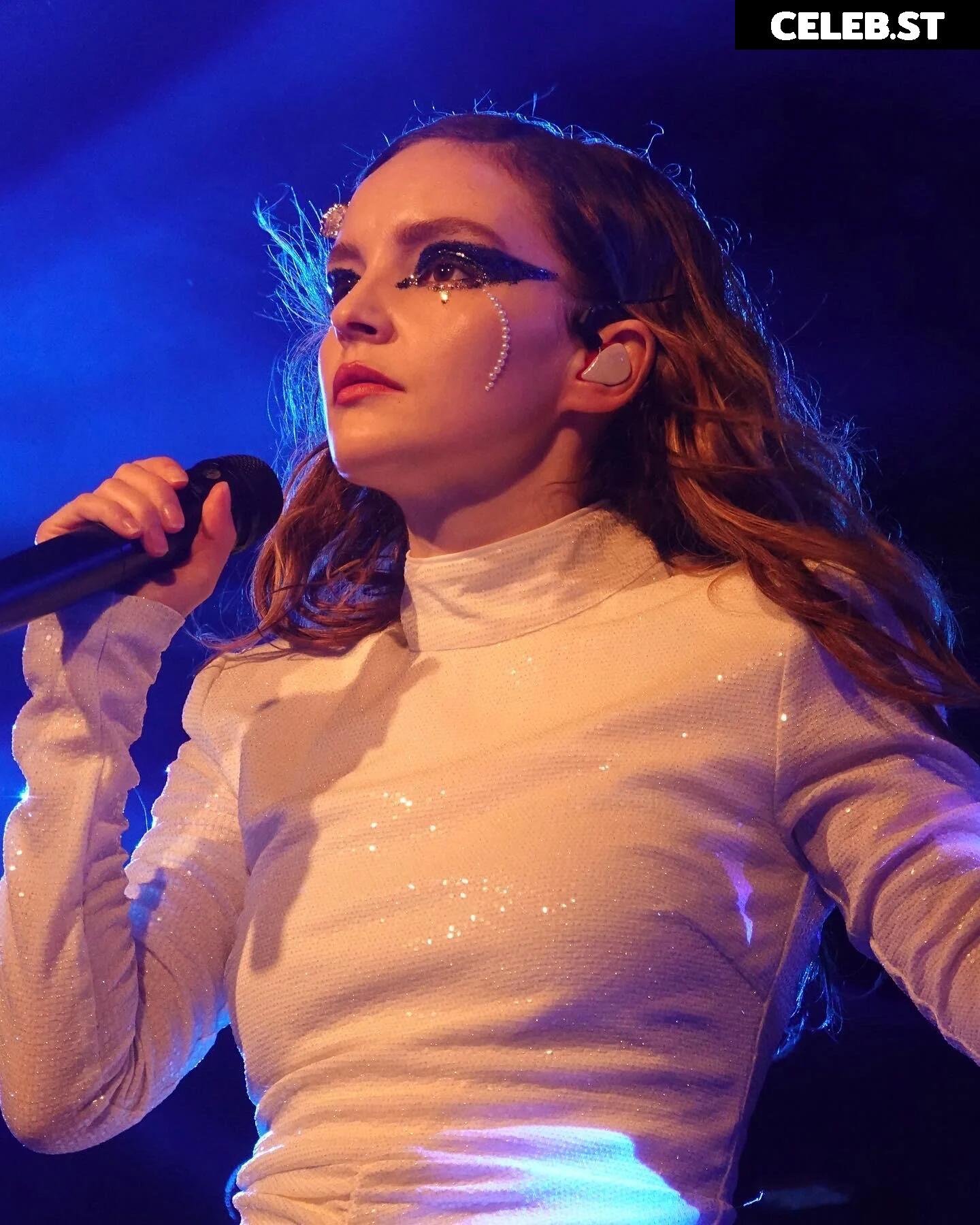 Lauren Mayberry (Singer) Image 4461198