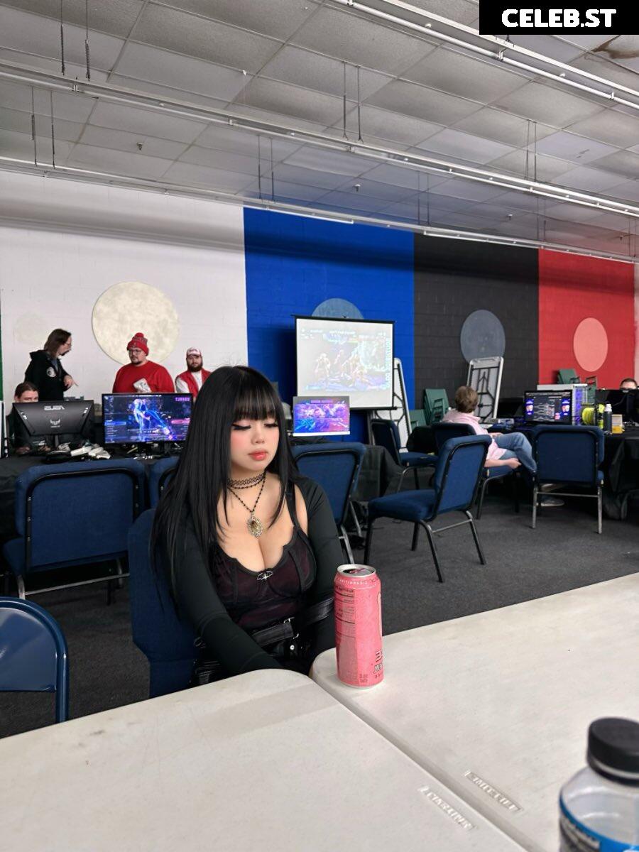 Cyb4rAnGeL Image 4462652