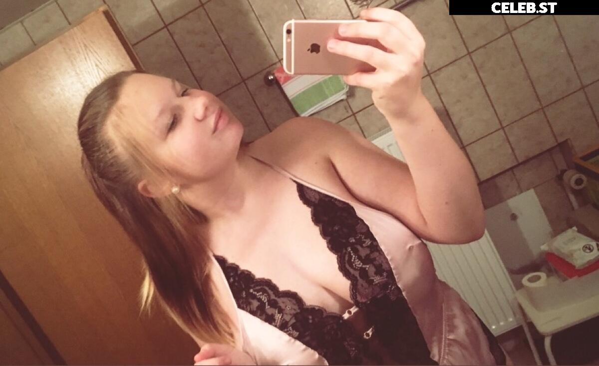 Xenia Tina Marie Image 446261