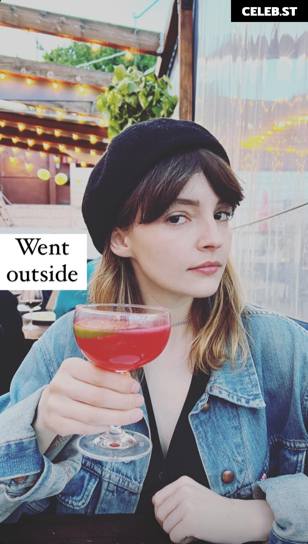 Lauren Mayberry (Singer) Image 4462046
