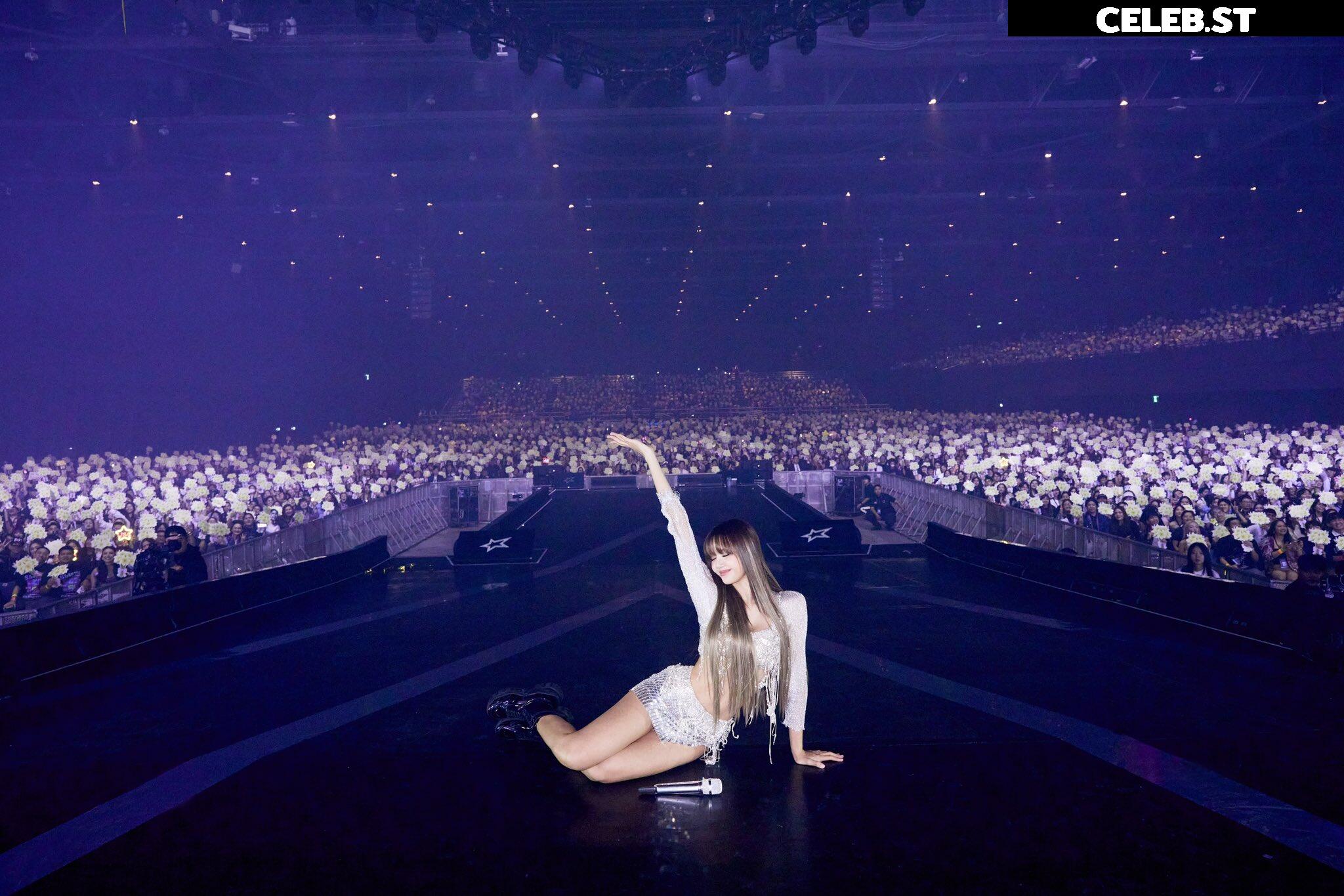 Lisa | BLΛƆKPIИK (Blackpink) Image 4462036
