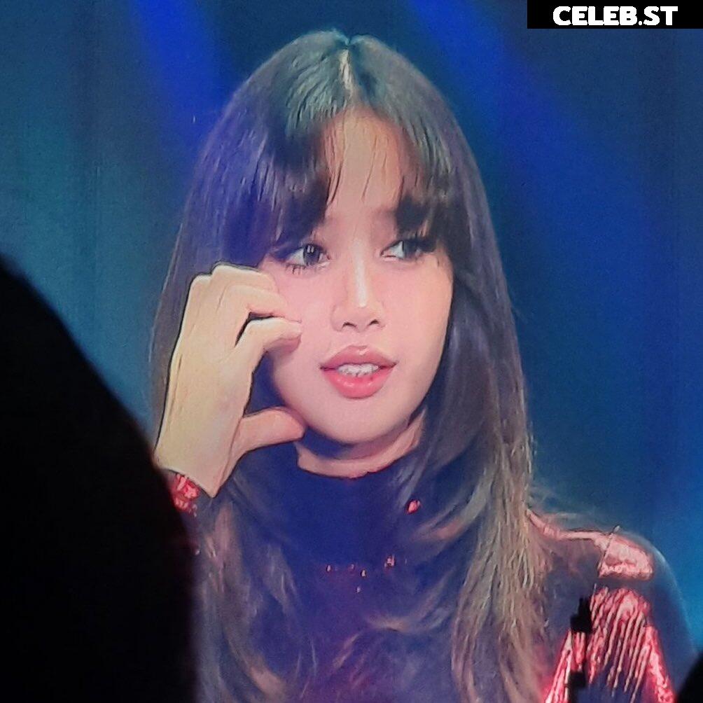 Lisa | BLΛƆKPIИK (Blackpink) Image 4462215