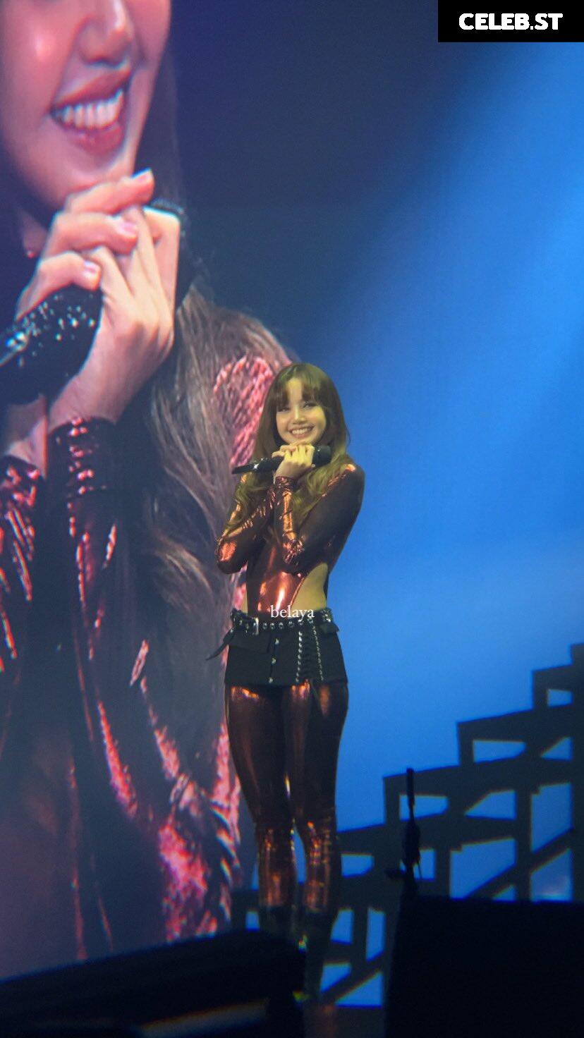 Lisa | BLΛƆKPIИK (Blackpink) Image 4462204