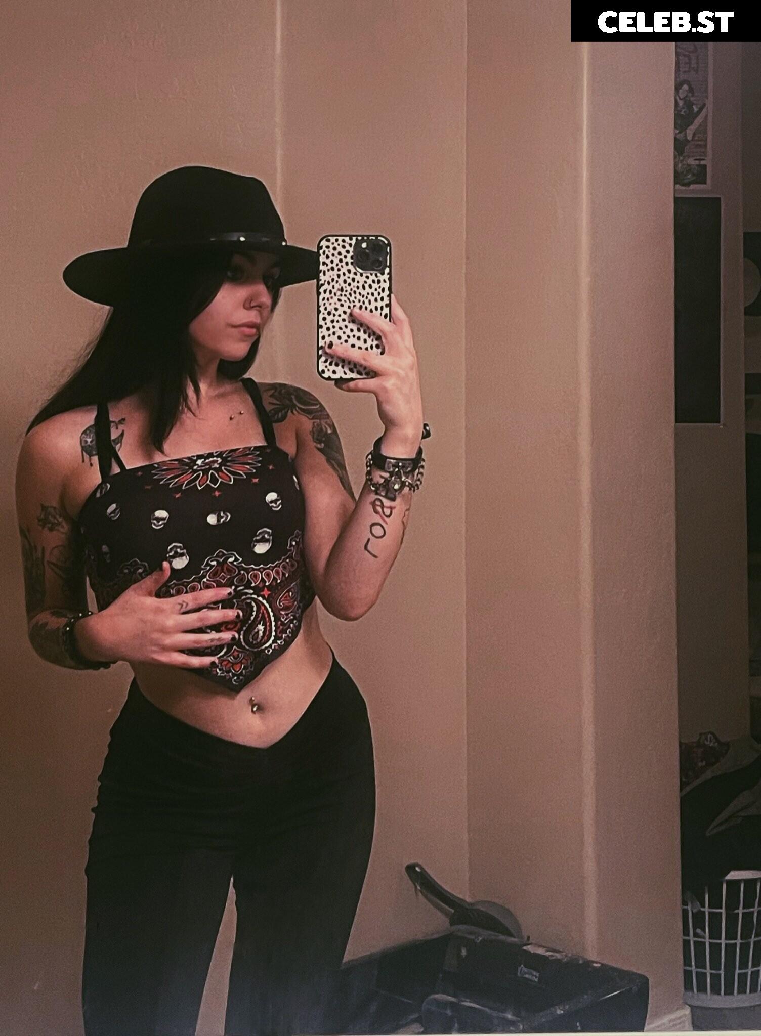 Women of Metal Image 4463780