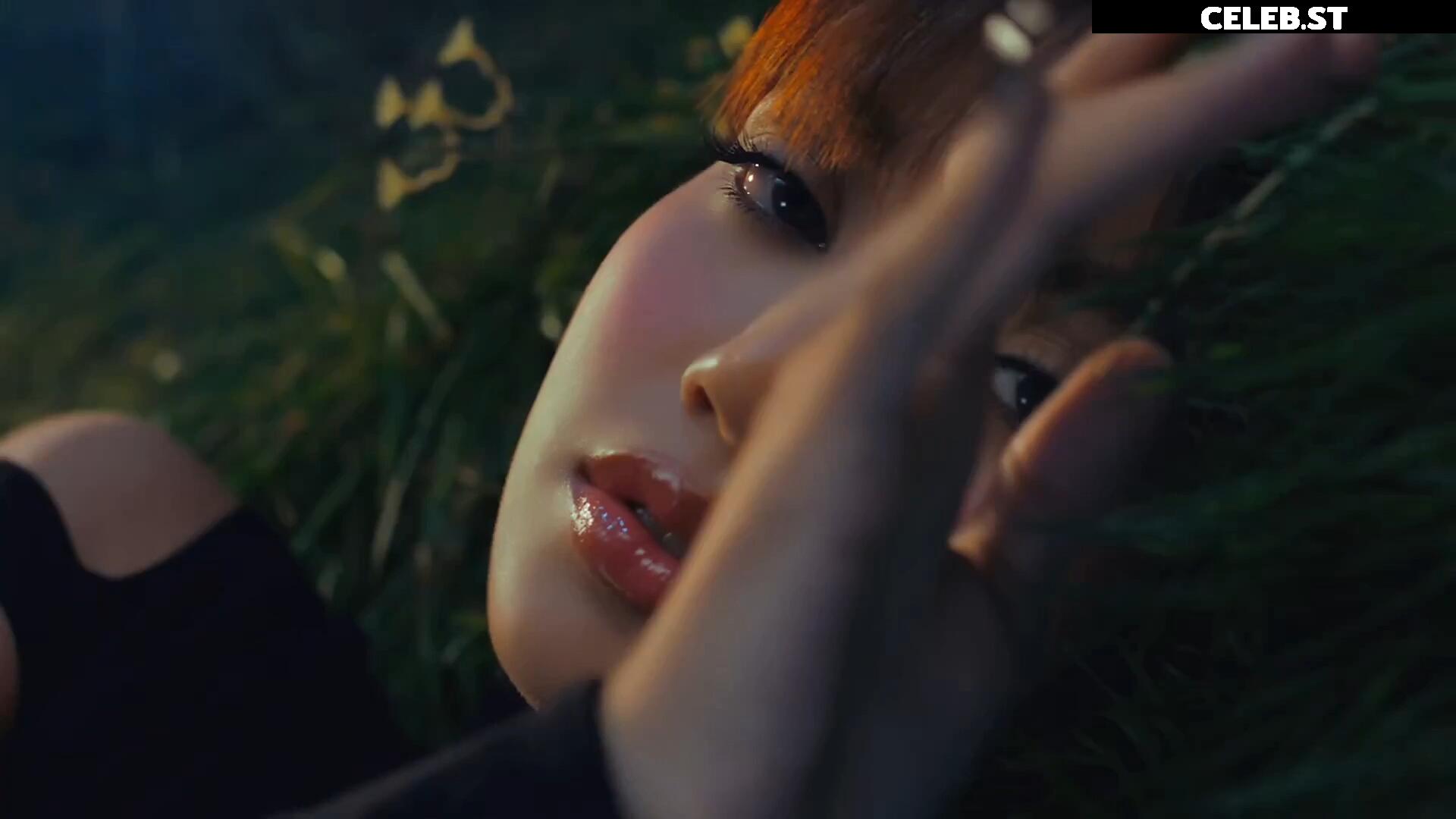 Lisa | BLΛƆKPIИK (Blackpink) Image 4463685