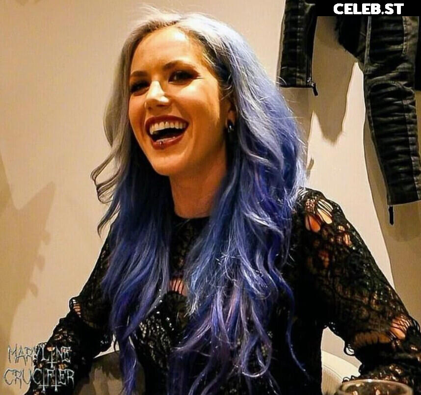 Women of Metal Image 4463147