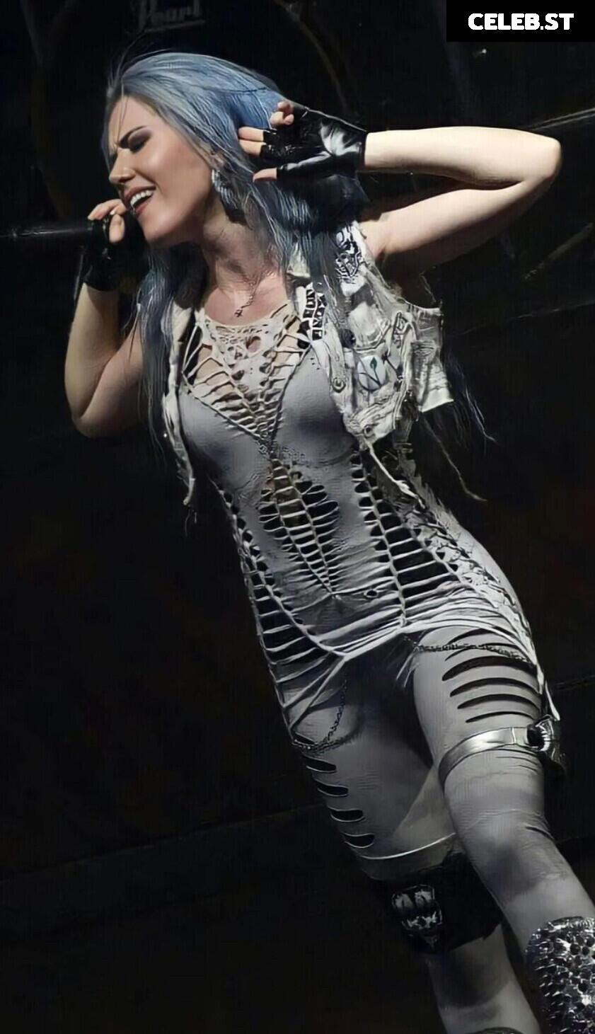 Women of Metal Image 4463163
