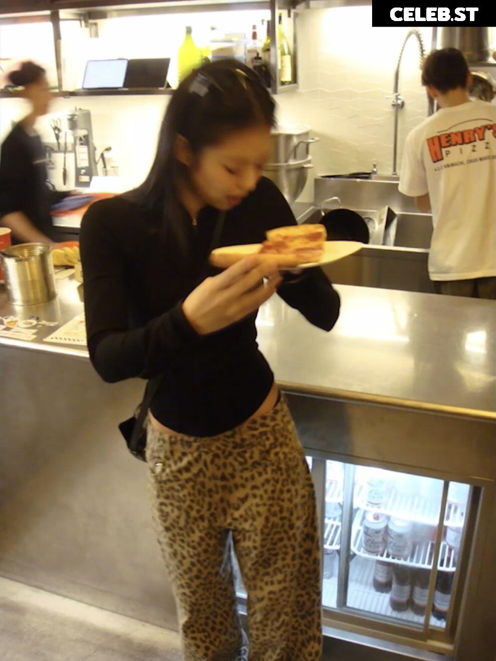 Jennie | BLΛƆKPIИK (Blackpink) Image 4463068
