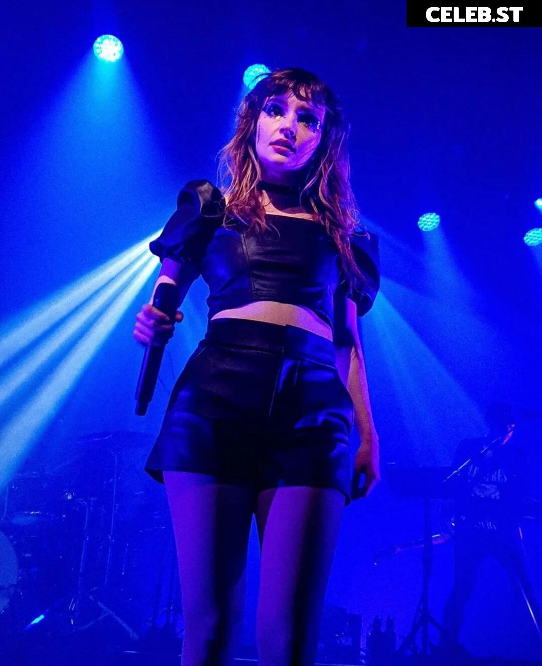Lauren Mayberry (Singer) Image 4460041