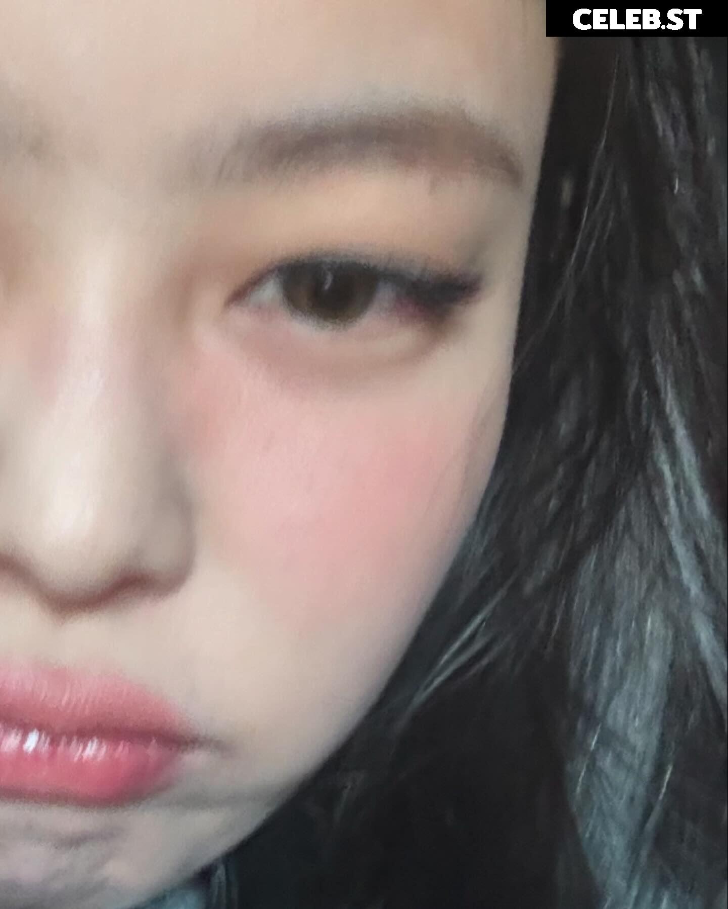 Jennie | BLΛƆKPIИK (Blackpink) Image 4460390
