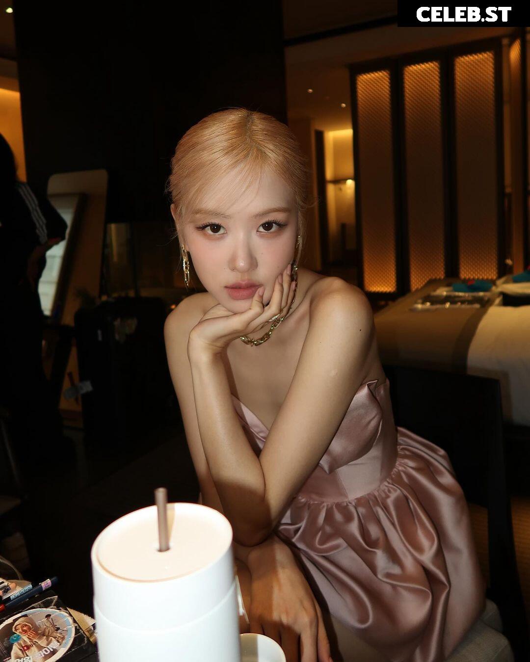 Rosé || Roseanne Park - BLΛƆKPIИK ( BLACKPINK ) Image 4460375