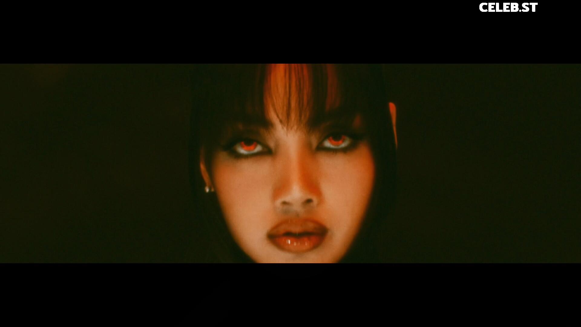 Lisa | BLΛƆKPIИK (Blackpink) Image 4469557