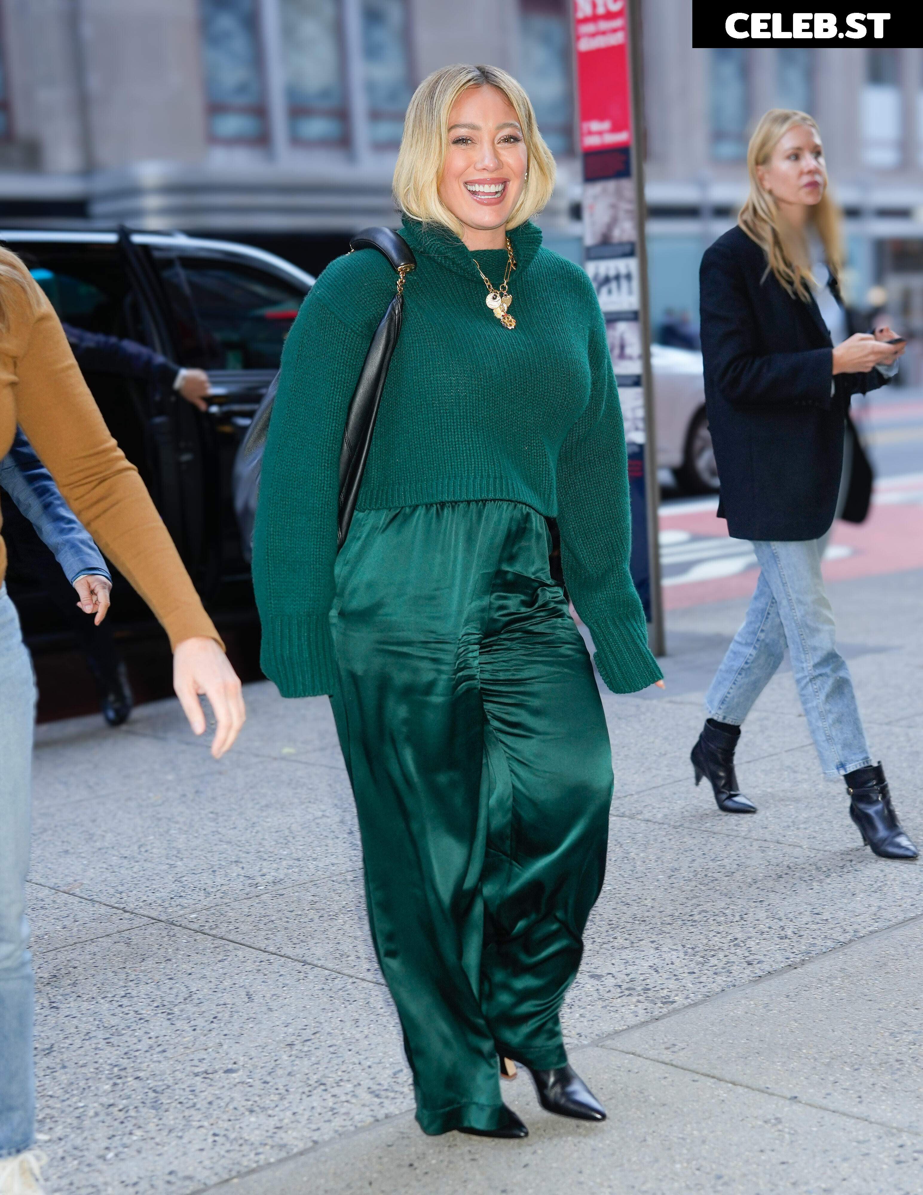 Hilary Duff Image 4469719