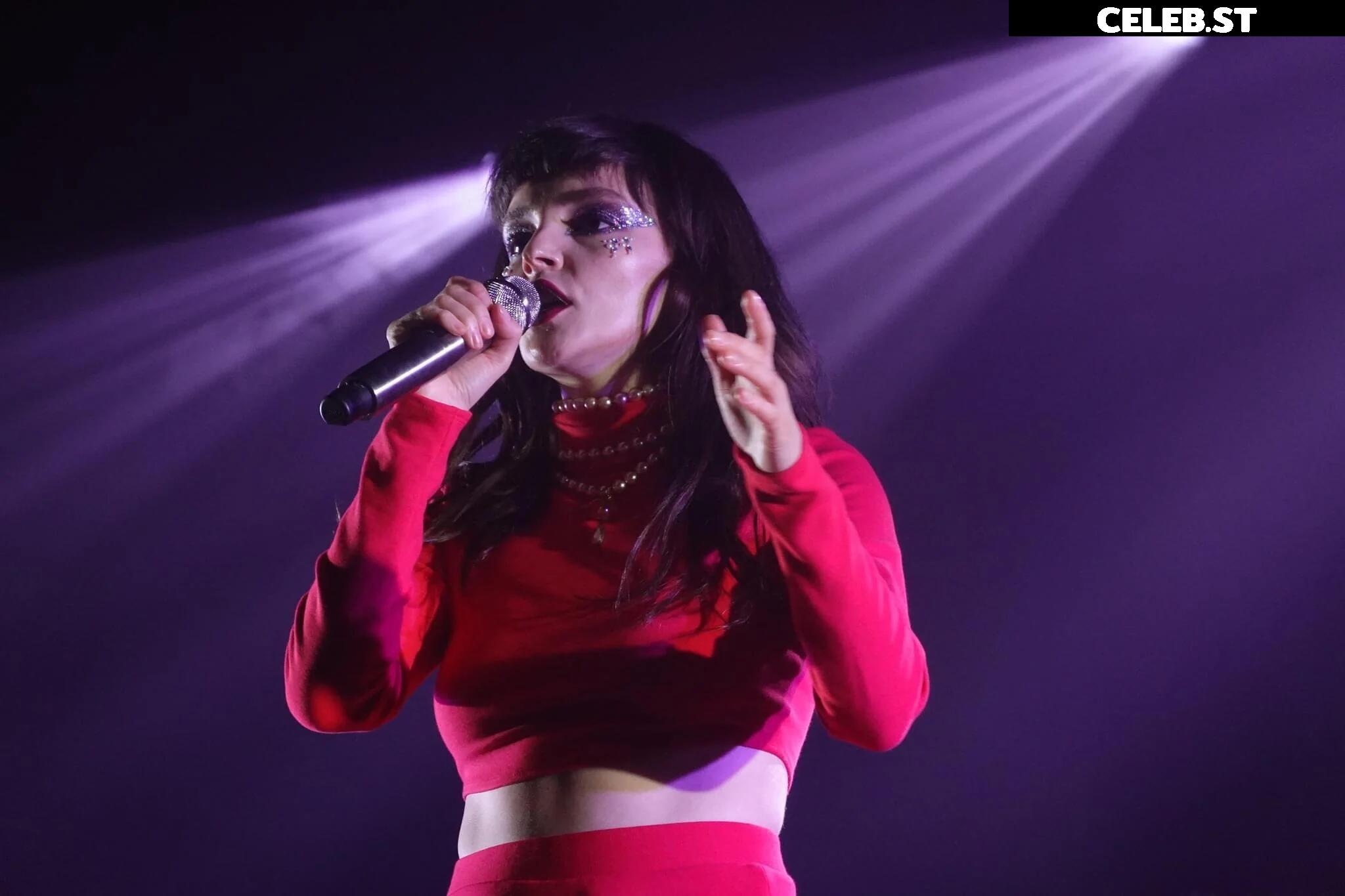 Lauren Mayberry (Singer) Image 4468519