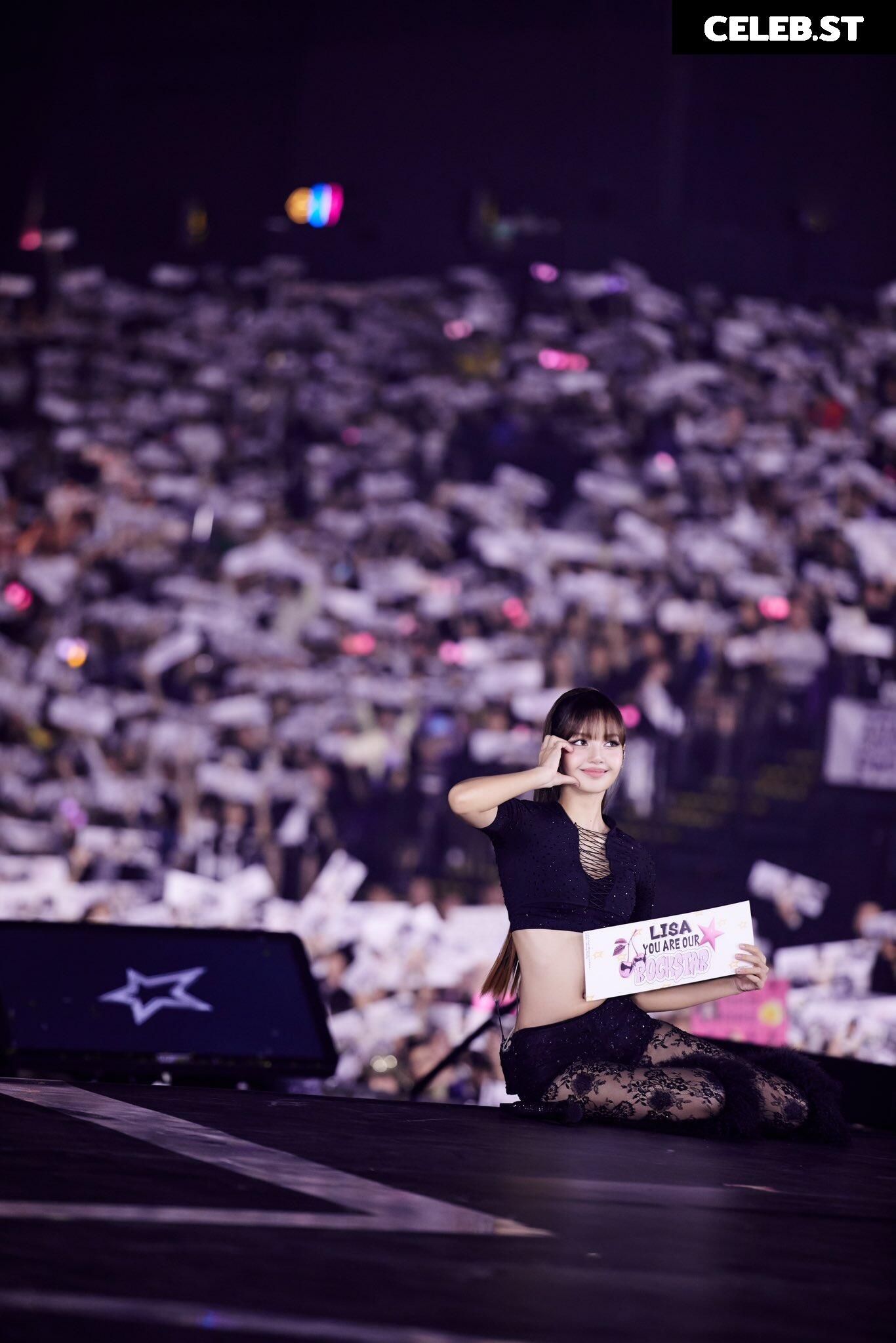 Lisa | BLΛƆKPIИK (Blackpink) Image 4468648