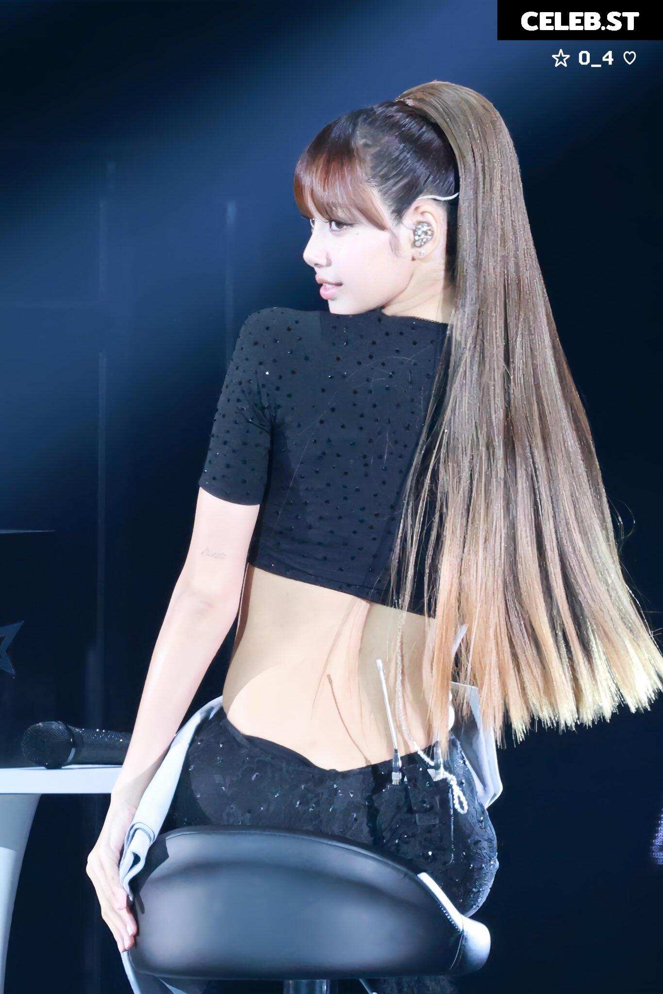 Lisa | BLΛƆKPIИK (Blackpink) Image 4468356