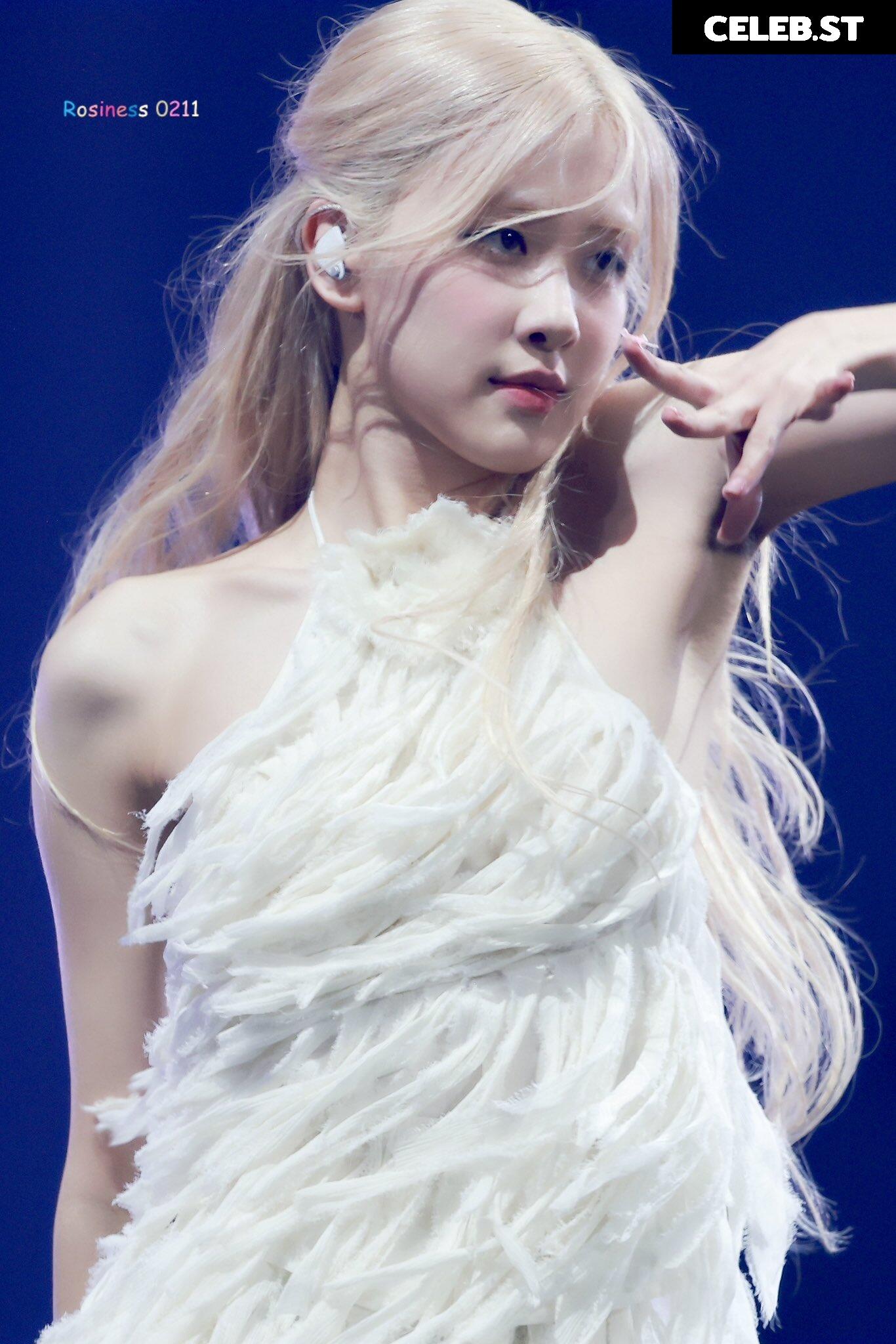 Rosé || Roseanne Park - BLΛƆKPIИK ( BLACKPINK ) Image 4455466