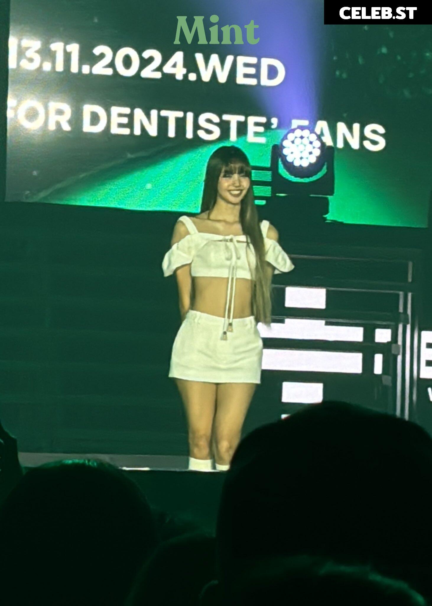 Lisa | BLΛƆKPIИK (Blackpink) Image 4456819