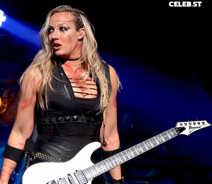 Women of Metal Image 4456567